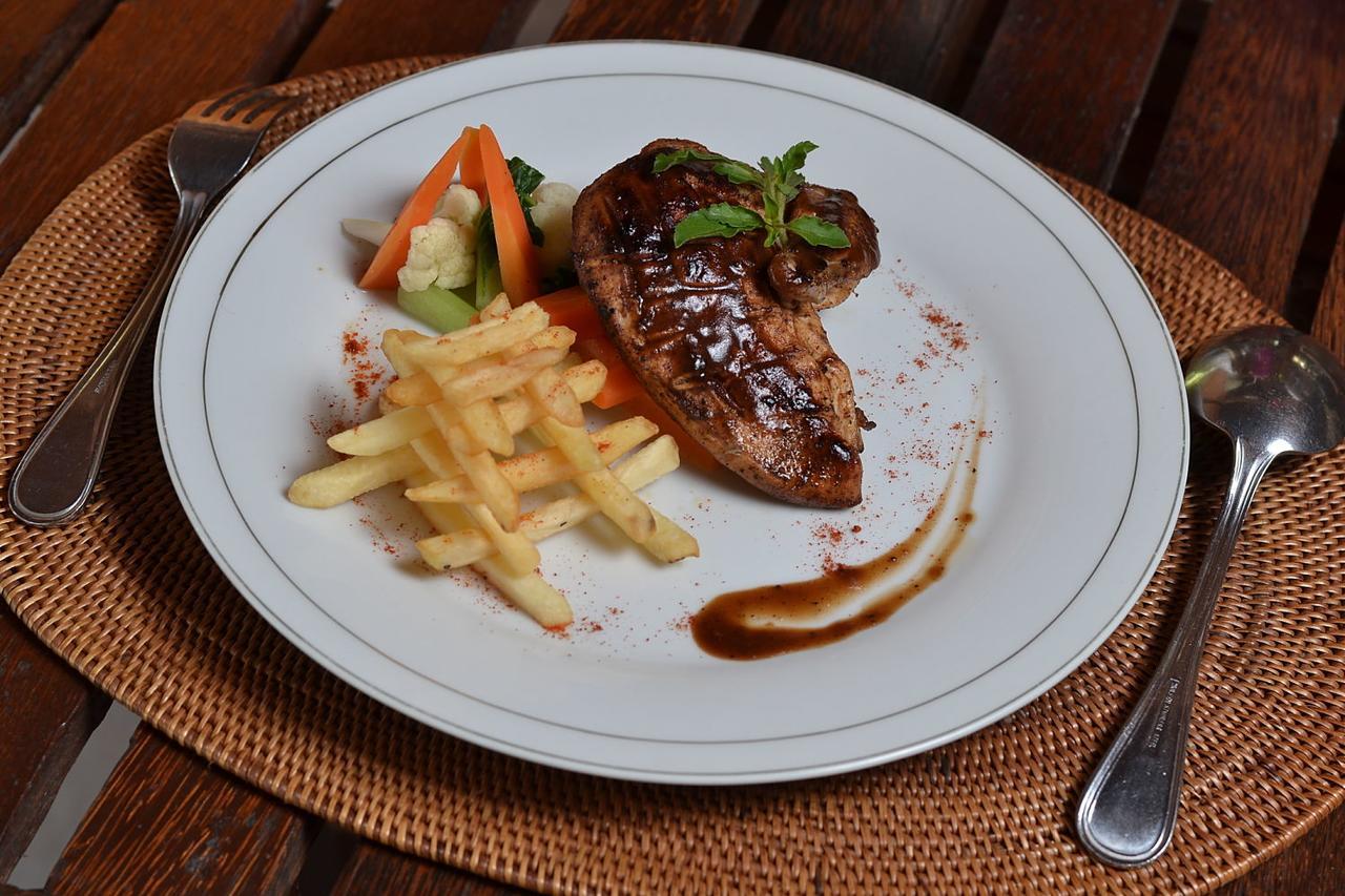 Langkisau Resort Hotel & Restaurant Padang  Eksteriør billede